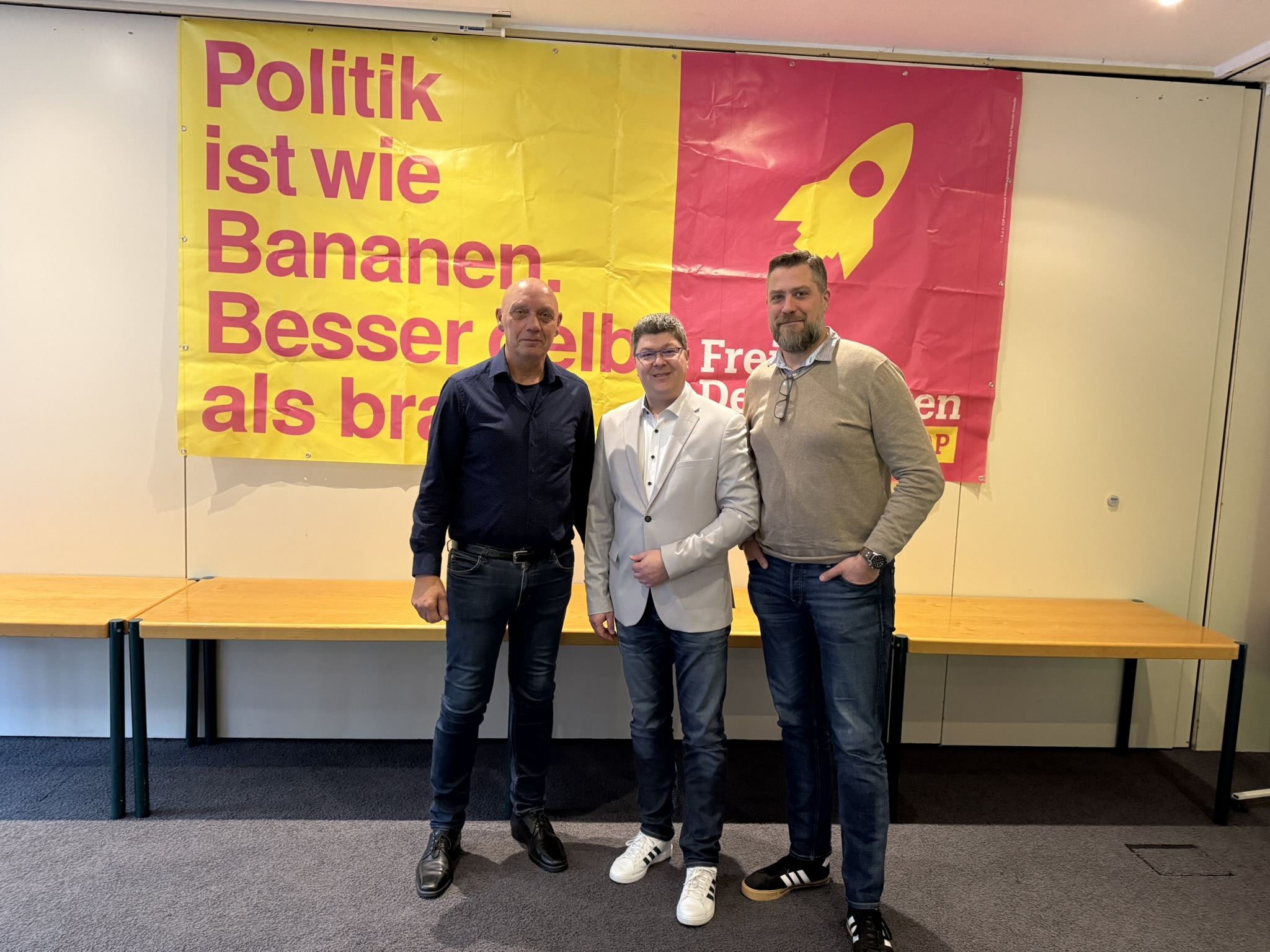 v.l.n.r. Wolfgang Reuss, Direktkandidat Martin Göddertz, Henrik Eissing